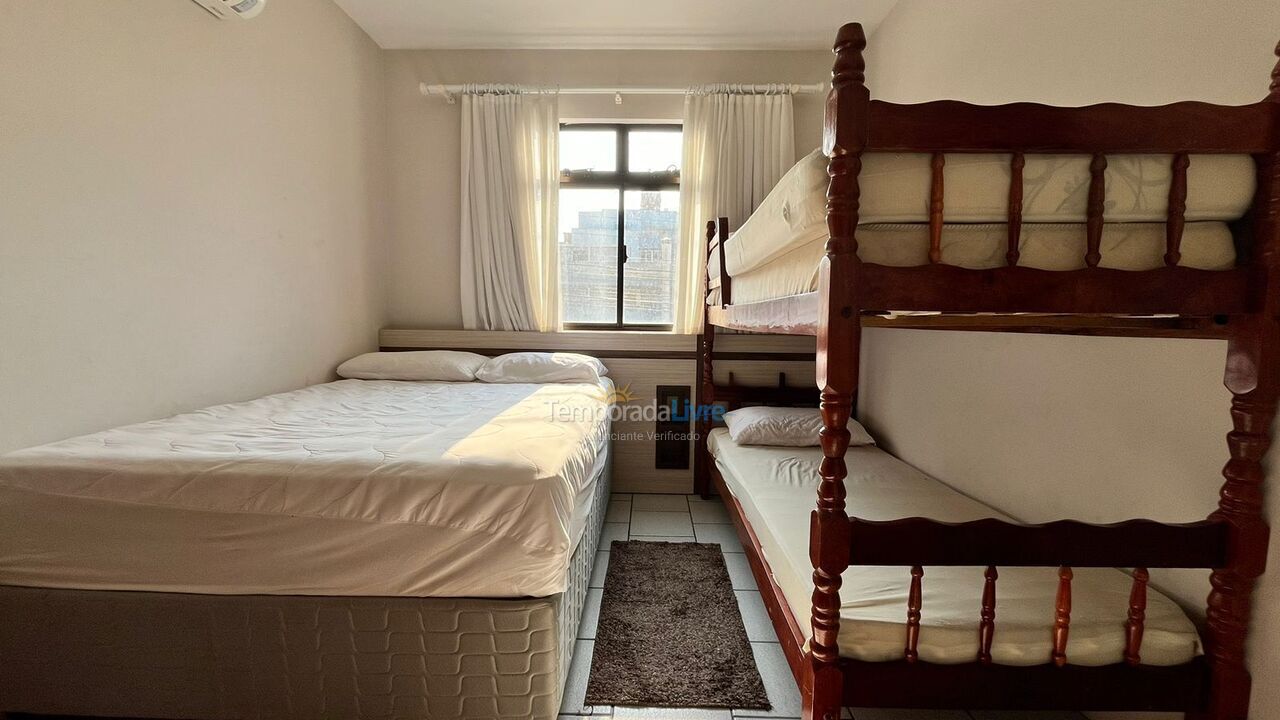 Apartamento para aluguel de temporada em Bombinhas (Praia de Bombas)