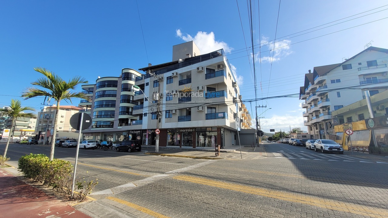 Apartamento para aluguel de temporada em Bombinhas (Praia de Bombas)