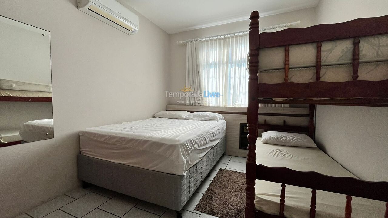 Apartamento para aluguel de temporada em Bombinhas (Praia de Bombas)