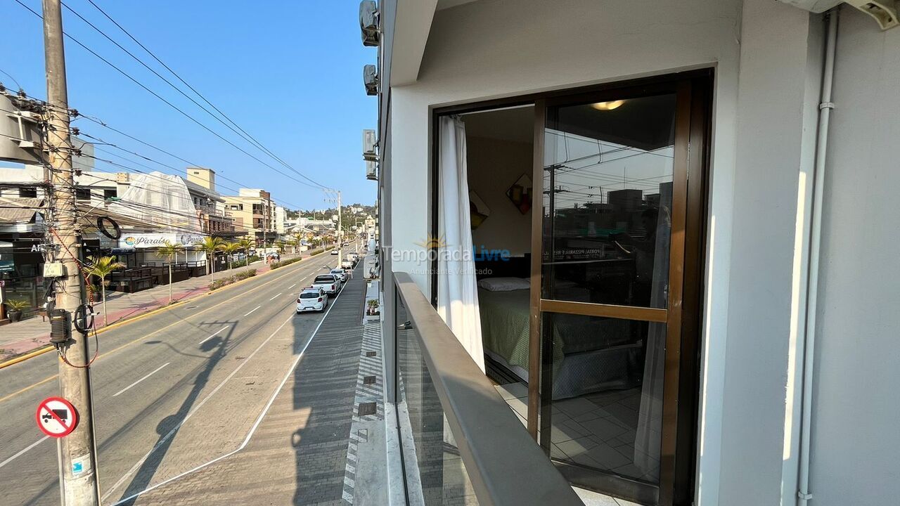 Apartamento para aluguel de temporada em Bombinhas (Praia de Bombas)