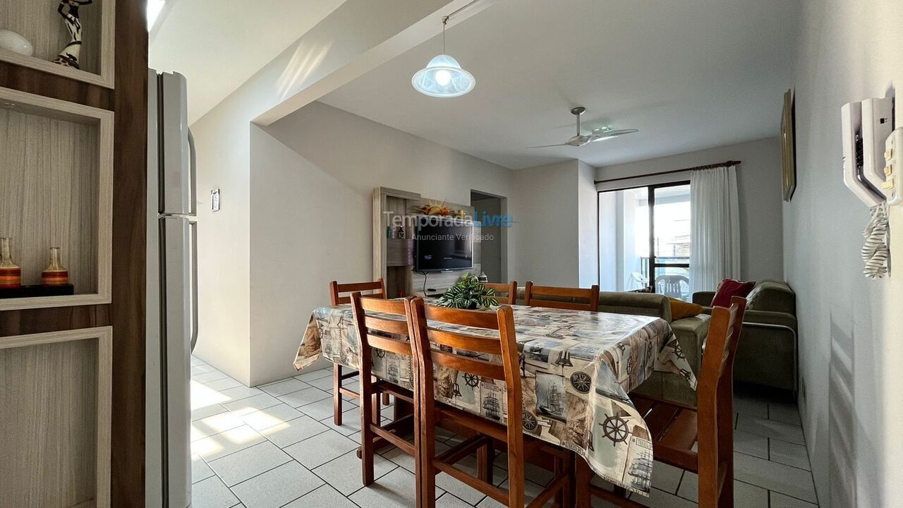 Apartamento para aluguel de temporada em Bombinhas (Praia de Bombas)