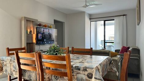 Apartamento com 2 dormitórios 50m da praia de Bombas para 6 pessoas