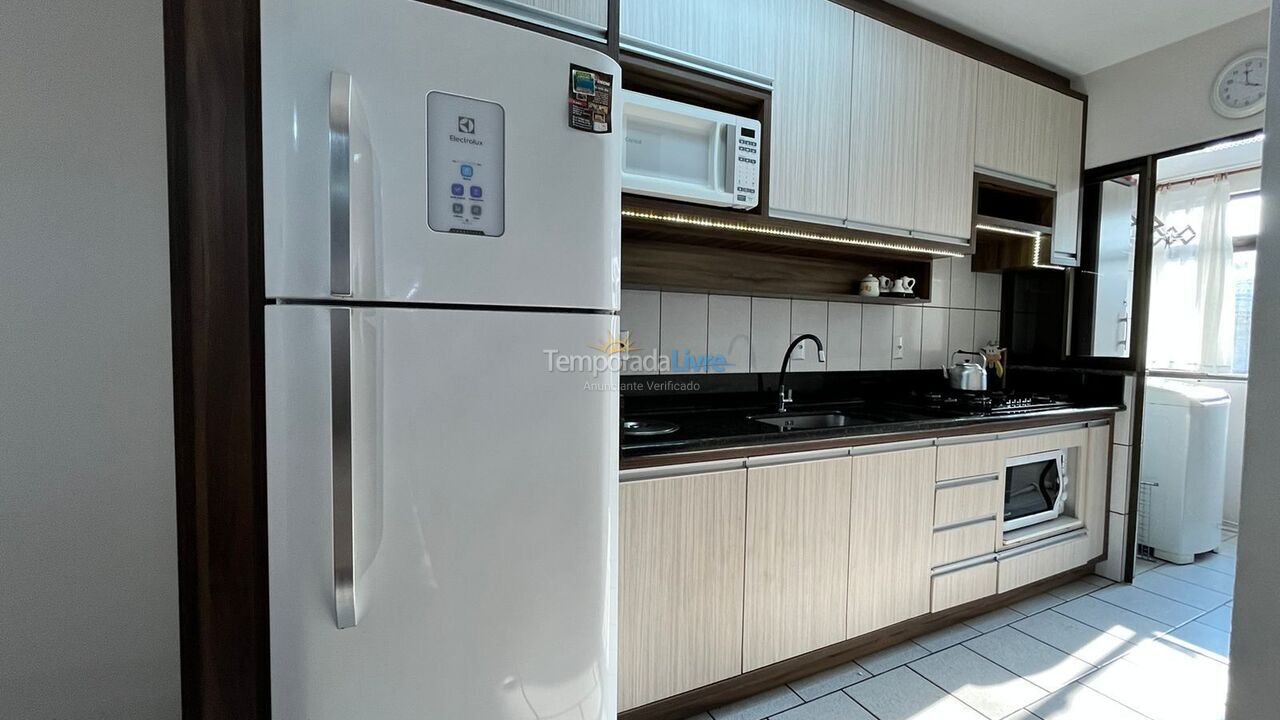 Apartamento para aluguel de temporada em Bombinhas (Praia de Bombas)