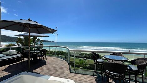 Apto en primera línea de mar en la playa de Bombas