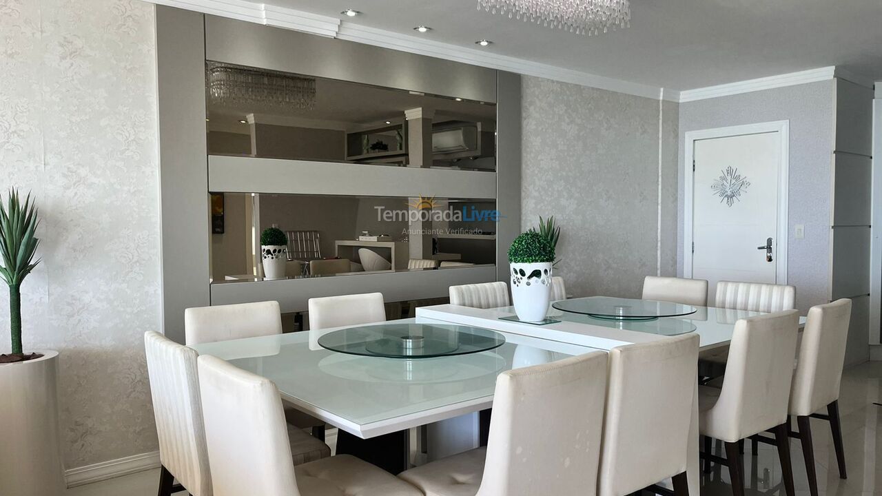 Apartamento para alquiler de vacaciones em Bombinhas (Praia de Bombas)