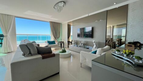 Apto en primera línea de mar en la playa de Bombas