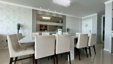 Apto en primera línea de mar en la playa de Bombas