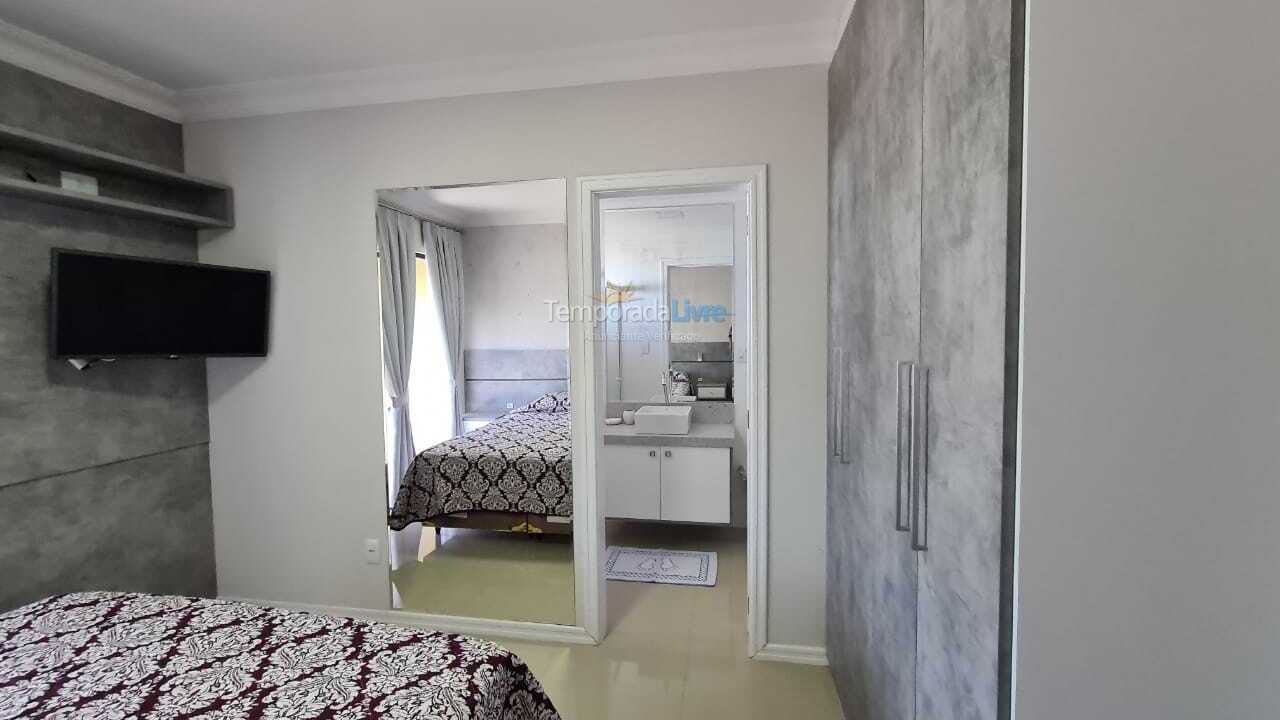 Apartamento para aluguel de temporada em Bombinhas (Praia de Bombas)