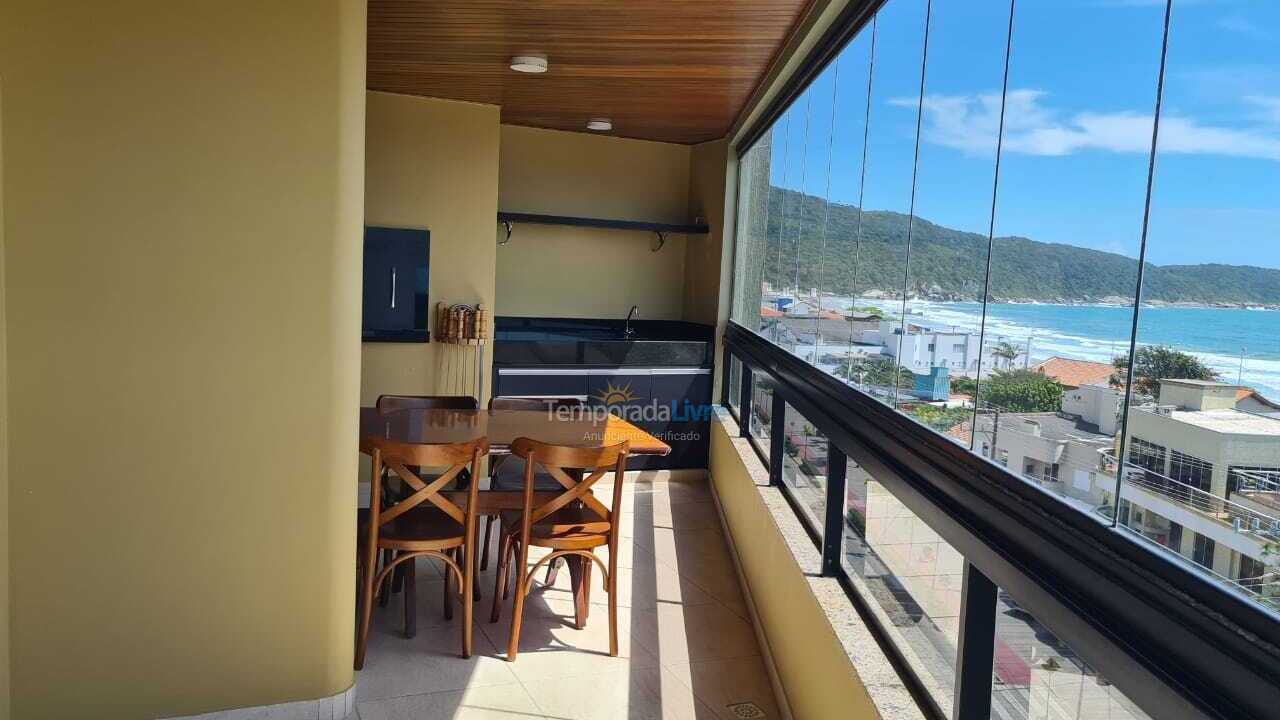 Apartamento para aluguel de temporada em Bombinhas (Praia de Bombas)