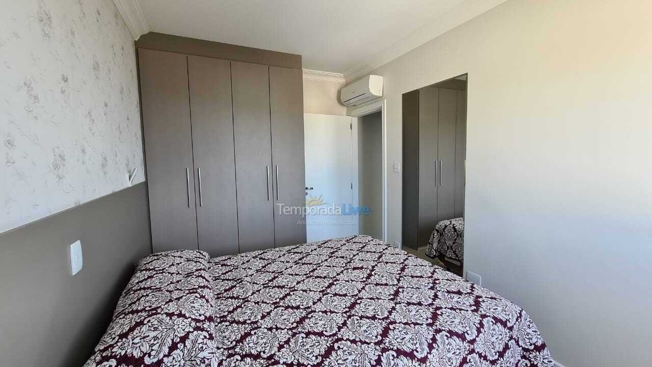 Apartamento para aluguel de temporada em Bombinhas (Praia de Bombas)