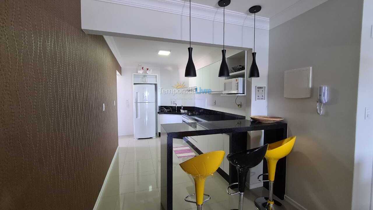 Apartamento para aluguel de temporada em Bombinhas (Praia de Bombas)