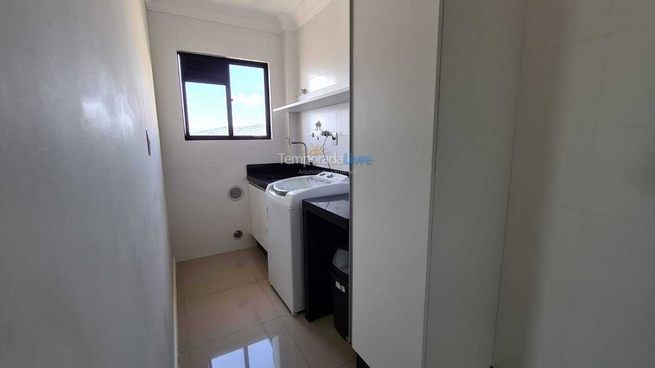 Apartamento para aluguel de temporada em Bombinhas (Praia de Bombas)