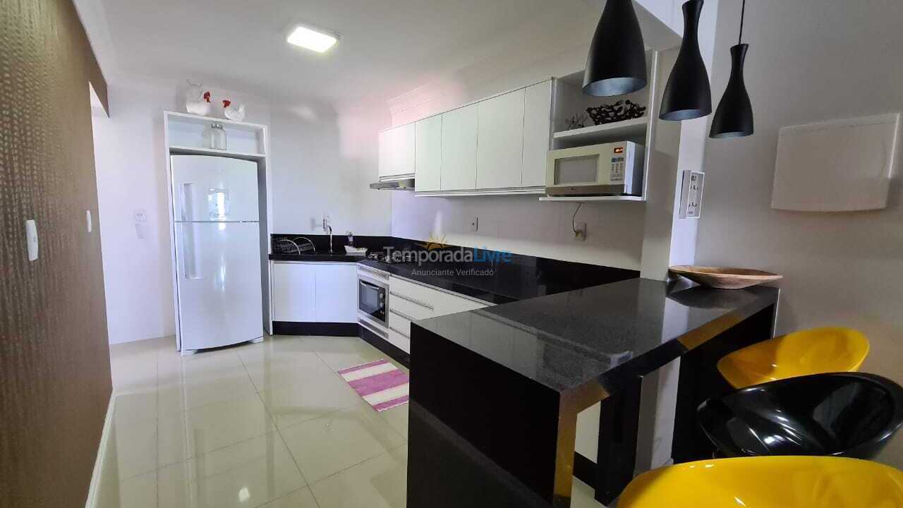 Apartamento para aluguel de temporada em Bombinhas (Praia de Bombas)