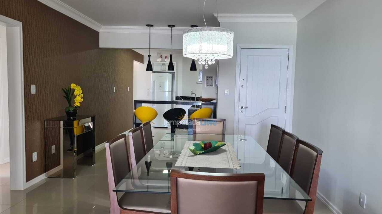 Apartamento para aluguel de temporada em Bombinhas (Praia de Bombas)