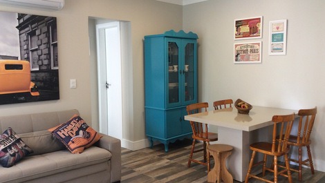 London Apartment / BC Center