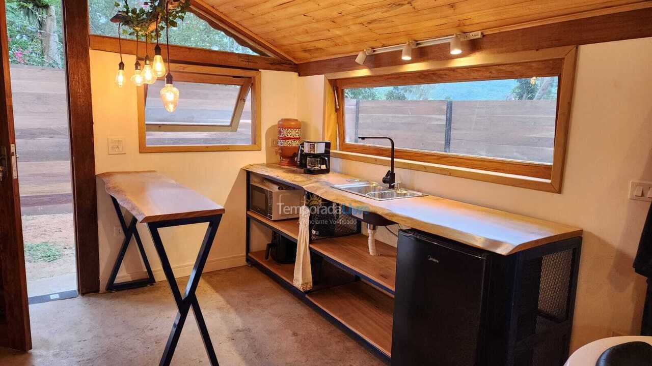 Casa para alquiler de vacaciones em Itapecerica da Serra (Potuverá)