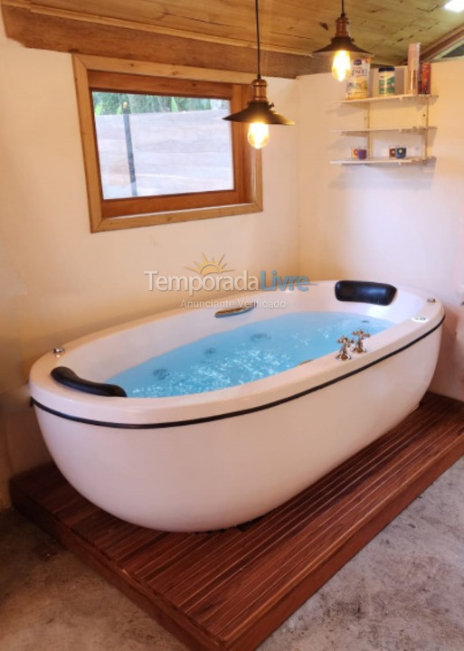 Casa para alquiler de vacaciones em Itapecerica da Serra (Potuverá)