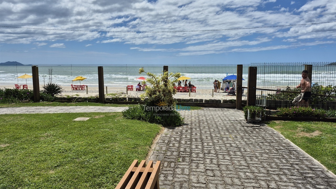 Apartamento para aluguel de temporada em Florianopolis (Praia dos Ingleses)