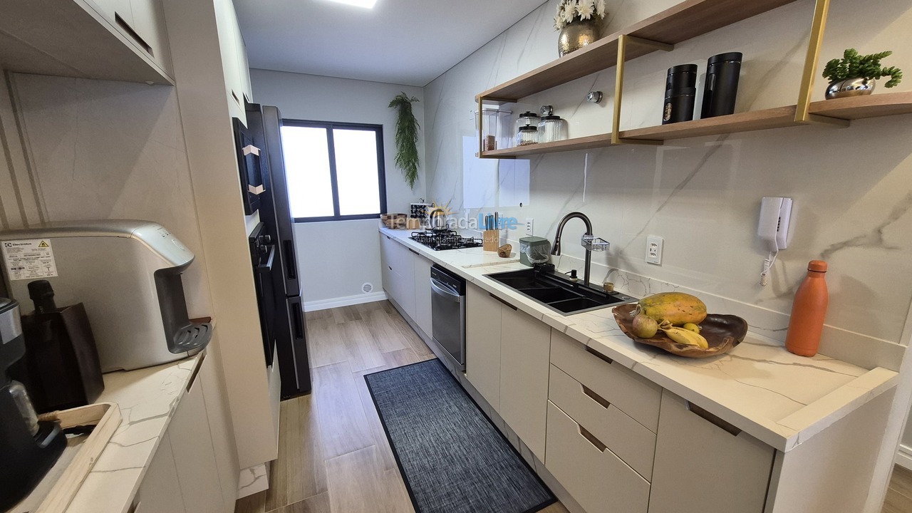 Apartamento para aluguel de temporada em Florianopolis (Praia dos Ingleses)
