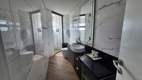 Apto luxuoso Beira da praia dos ingleses