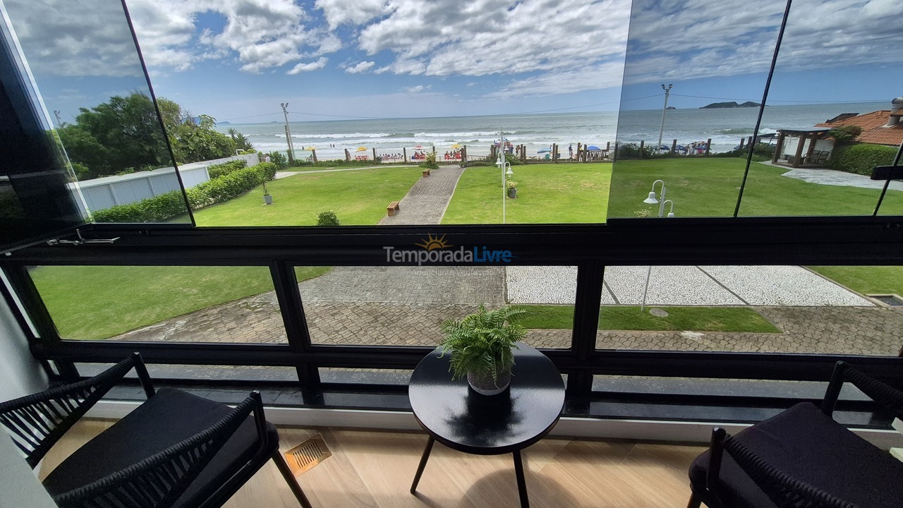 Apartamento para aluguel de temporada em Florianopolis (Praia dos Ingleses)