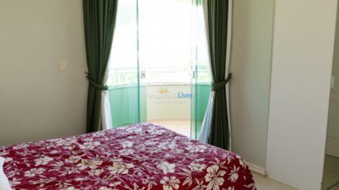 Casa para aluguel de temporada em Governador Celso Ramos (Praia de Palmas)