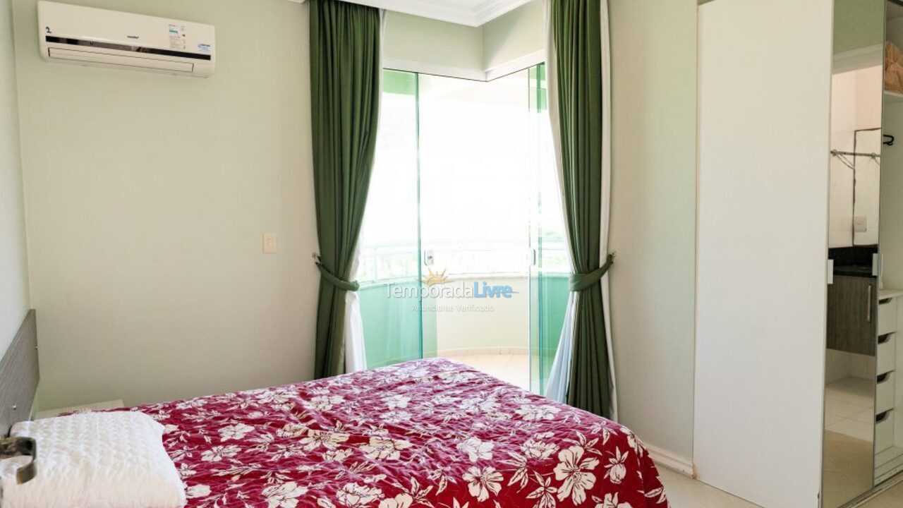 Casa para aluguel de temporada em Governador Celso Ramos (Praia de Palmas)