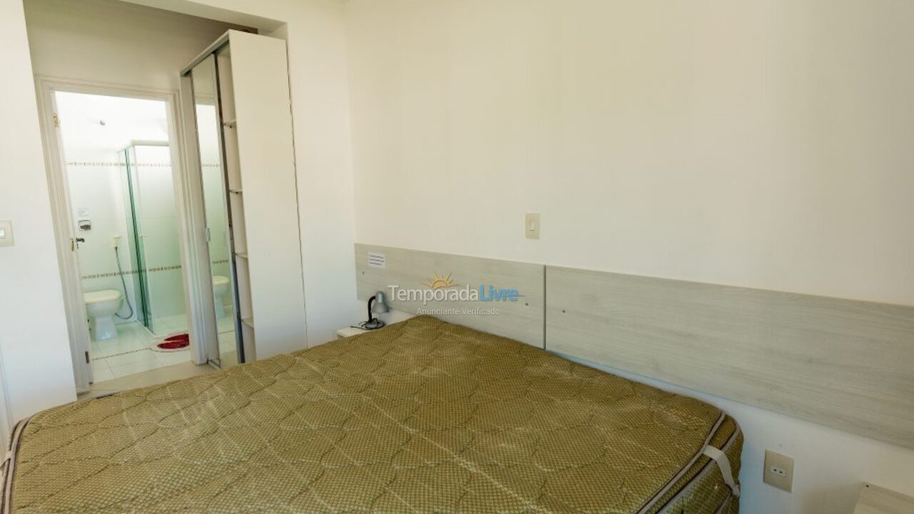 Casa para aluguel de temporada em Governador Celso Ramos (Praia de Palmas)