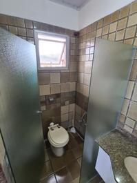 Ático de 4 dormitorios con piscina privada en Enseada