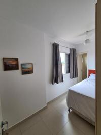 Ático de 4 dormitorios con piscina privada en Enseada