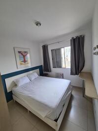 Ático de 4 dormitorios con piscina privada en Enseada