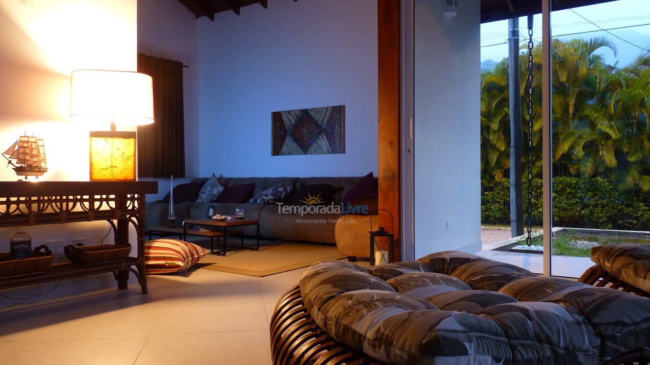 House for vacation rental in Ubatuba (Horto)