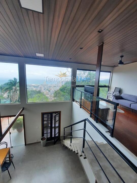 Casa para alquiler de vacaciones em Guarujá (Jardim Enseada)