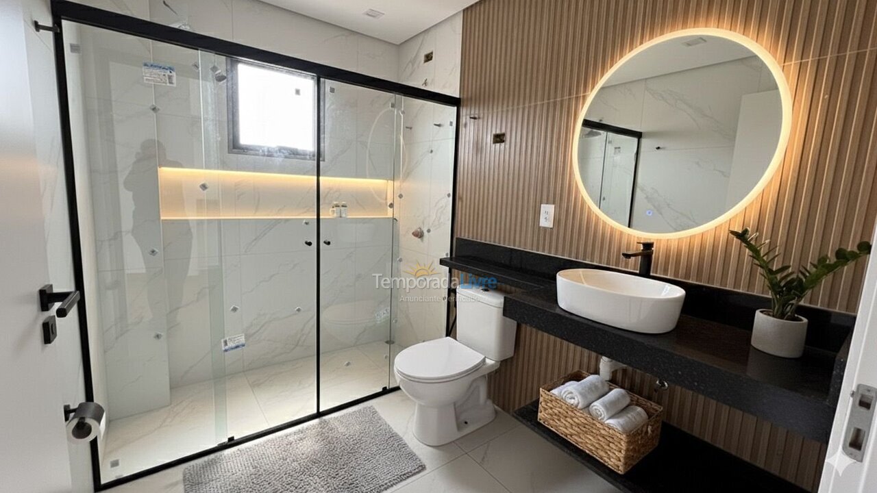 Apartamento para aluguel de temporada em Itanhaém (Santa Terezinha)