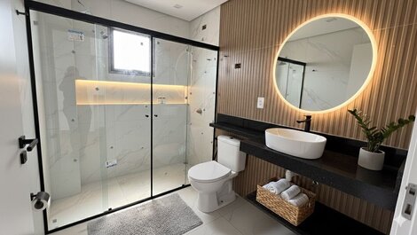 PR - Suíte vista para o mar, banheira e café da manhã