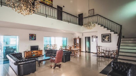 Mansión sobre la arena