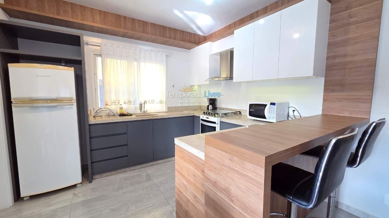 House for vacation rental in Bombinhas (Praia de Bombas)