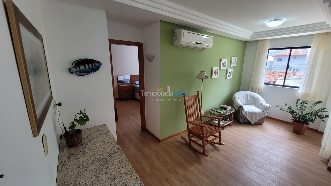 Apartamento para alquiler de vacaciones em Bombinhas (Praia de Bombas)