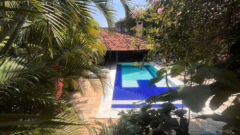 LB - RJ52 Casa 05 Suítes Interlagos de Itaúna Aluguel de Temporada