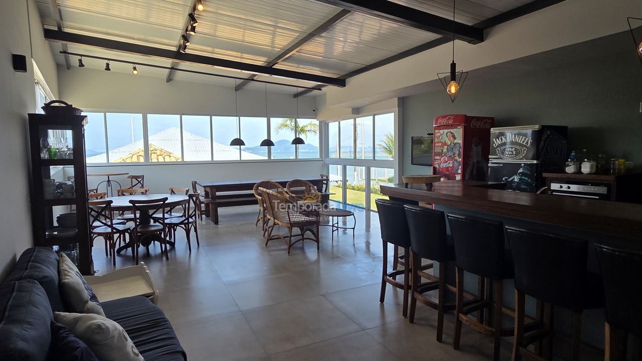 House for vacation rental in Bombinhas (Praia de Zimbros)