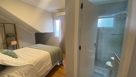 HOUSE 20 meters FROM THE SEA WITH 5 BEDROOMS