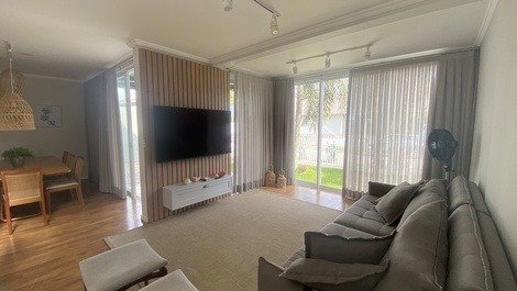 HOUSE 20 meters FROM THE SEA WITH 5 BEDROOMS