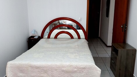 Aluga-se apto 2 dormitorios Centro Canasvieiras-2025 e 2026