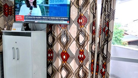 Aluga-se apto 2 dormitorios Centro Canasvieiras-2025 e 2026