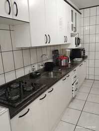 Apartamento com vista lateral para o mar Meia Praia