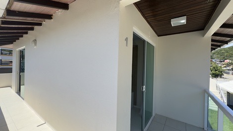 Apartamentos no centro de Bombinhas para até 5 pessoas