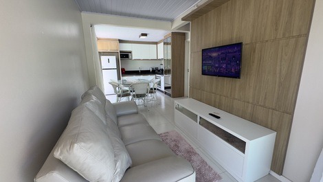 Apartamentos no centro de Bombinhas para até 5 pessoas