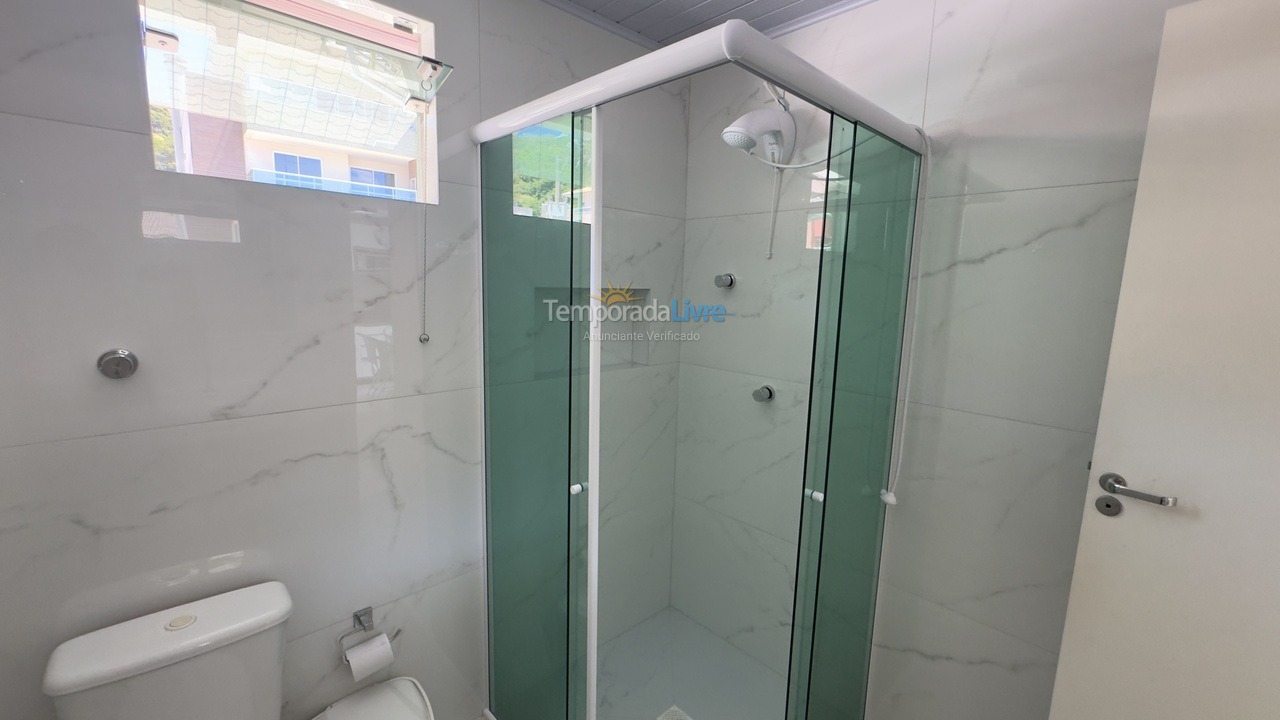 Apartamento para aluguel de temporada em Bombinhas (Centro de Bombinhas)