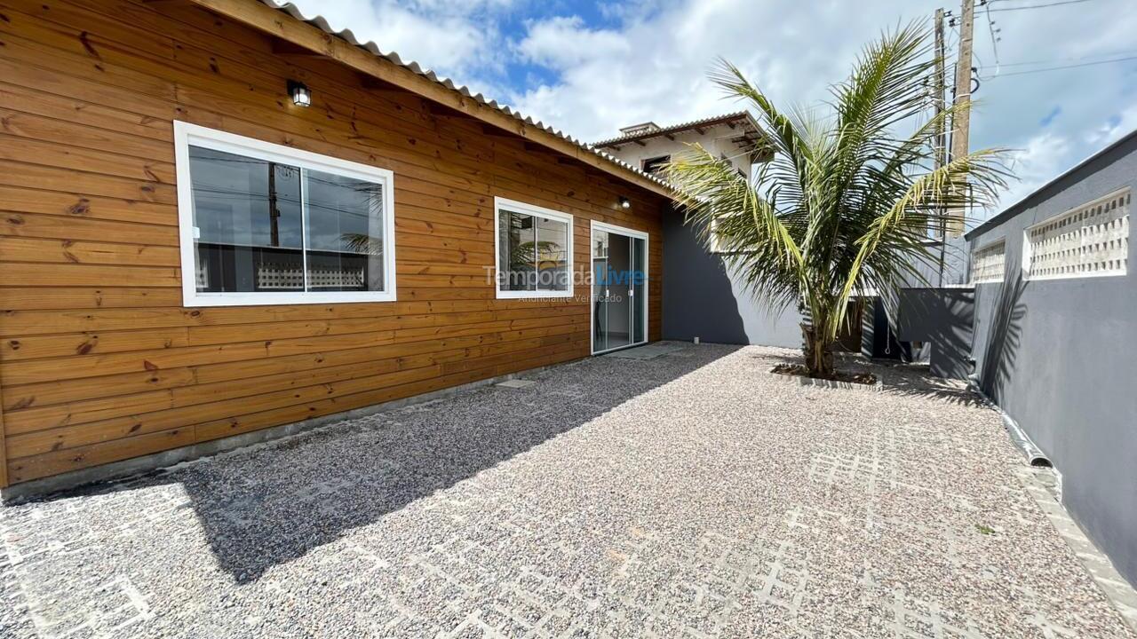 Casa para alquiler de vacaciones em Bombinhas (Mariscal)