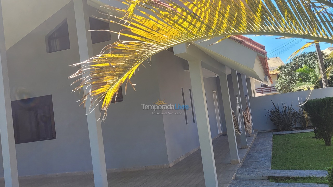Casa para aluguel de temporada em Florianopolis (Campeche)